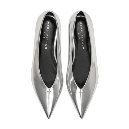 Casee Leather Flat - Silver Metallic | Marc Fisher