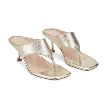 Adia Leather Thong Sandal - Platino Leather | Marc Fisher